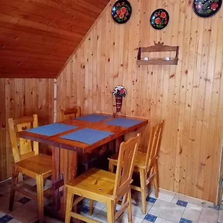Erdei Szalonka Vendeghaz Holiday home Haromhuta