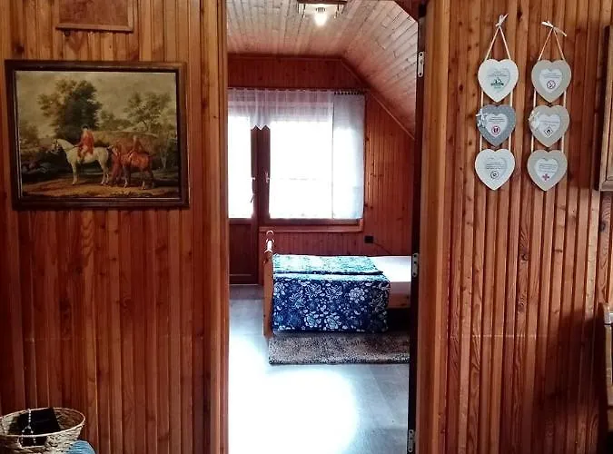 Erdei Szalonka Vendeghaz *